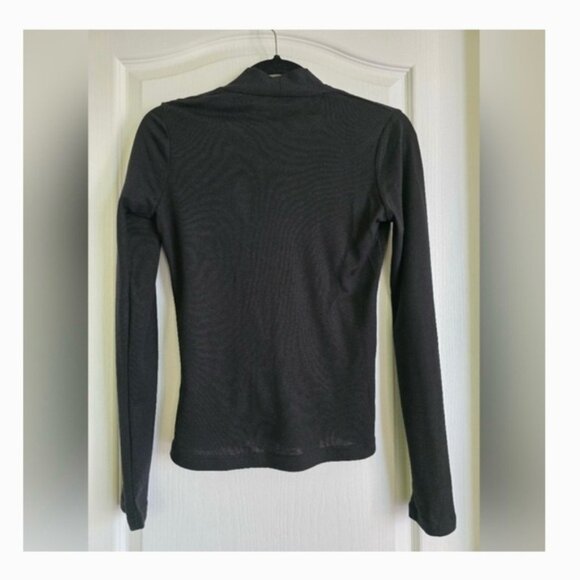 Banana Republic Black Knit Top - Picture 3 of 3